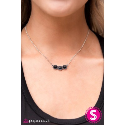 Country Classic Black Necklace